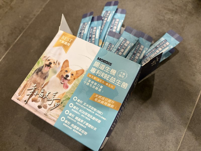 女人知己試用大隊,口碑行銷,部落客行銷,Moegis萌吉 腸道生機專利RBE益生菌,寵物益生菌,專利RBE益生元,專利蔬果酵素,小分子胜肽,藍藻粉,維持免疫力,幫助維持消化道機能,維持正常食慾,改變細菌叢生態,腸胃保健,犬貓適用